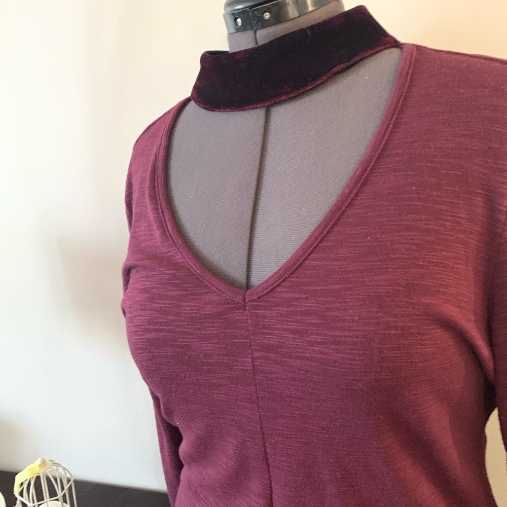 Burgundy jersey knit dress. Large